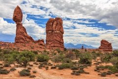 Balanced rock. Arches National Park. Utah